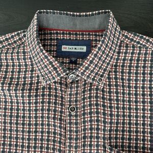 32 Bar Blues Back Beats Basket Weave Shirt Men’s XL Textured Red Charcoal Plaid